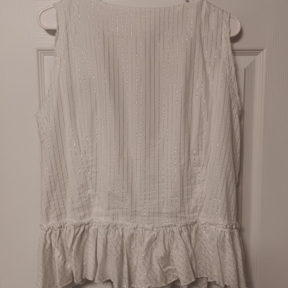 Old Navy White Cotton W/ Silver Thread Ruffled Tie Front Sleeveless Peplum Top - Picture 8 of 8